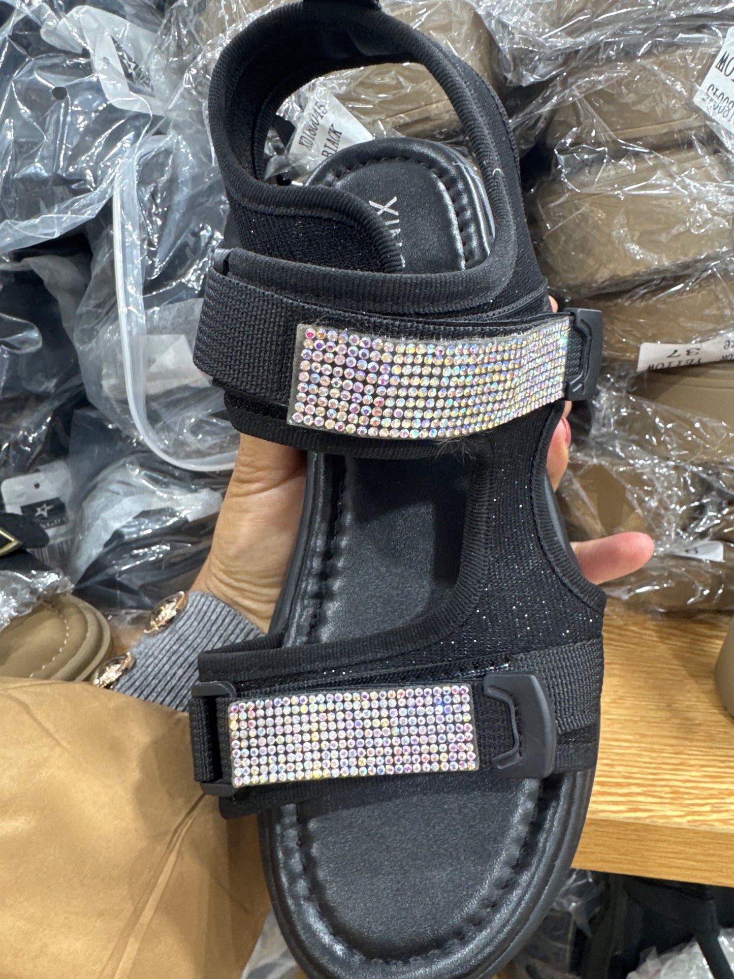 XD180059 - $190 sandalia brillos #3-6 (24 pares)