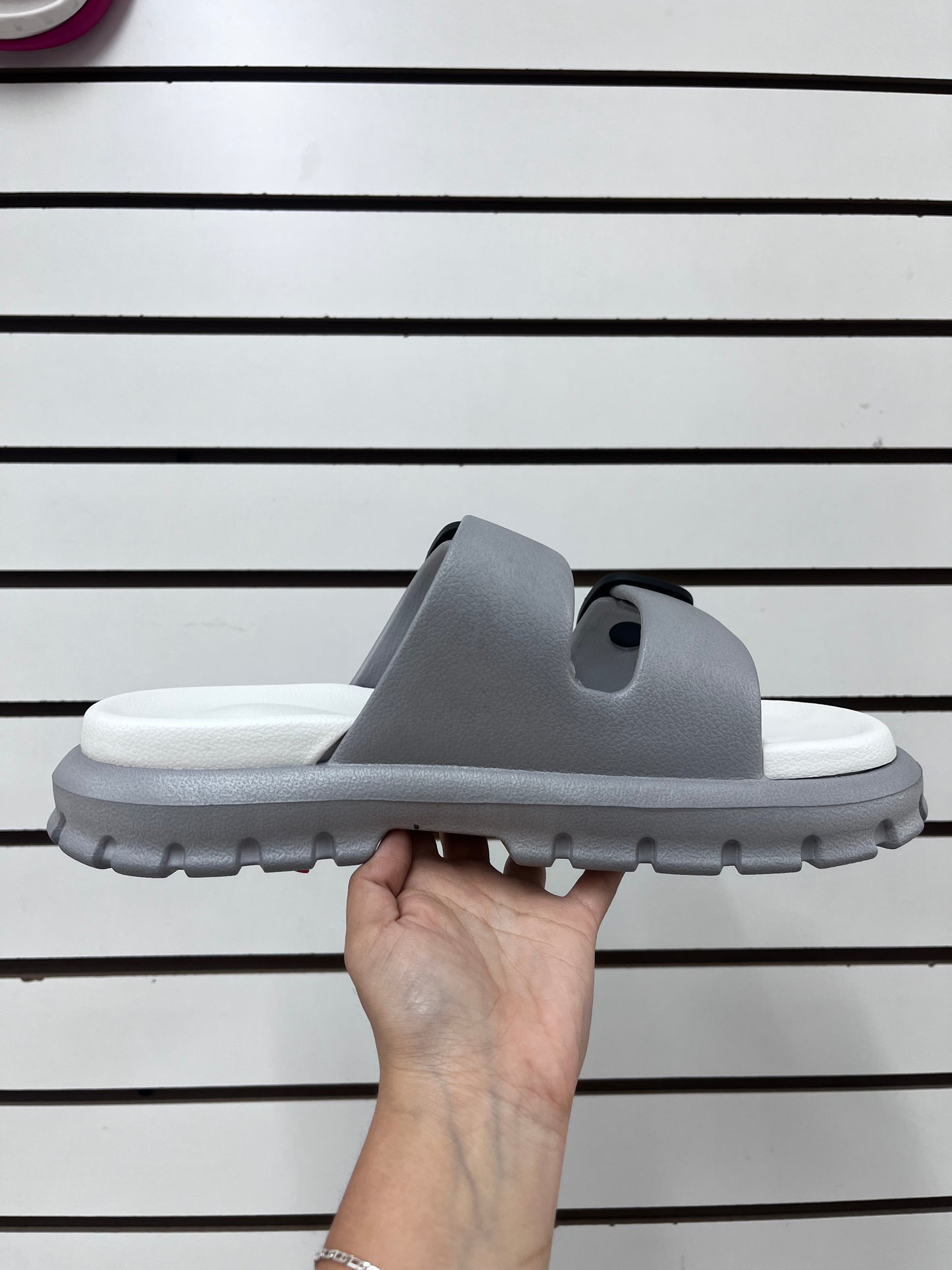 REF-020M-$85 por par (48pares por caja) #6-9 chancla de caballero