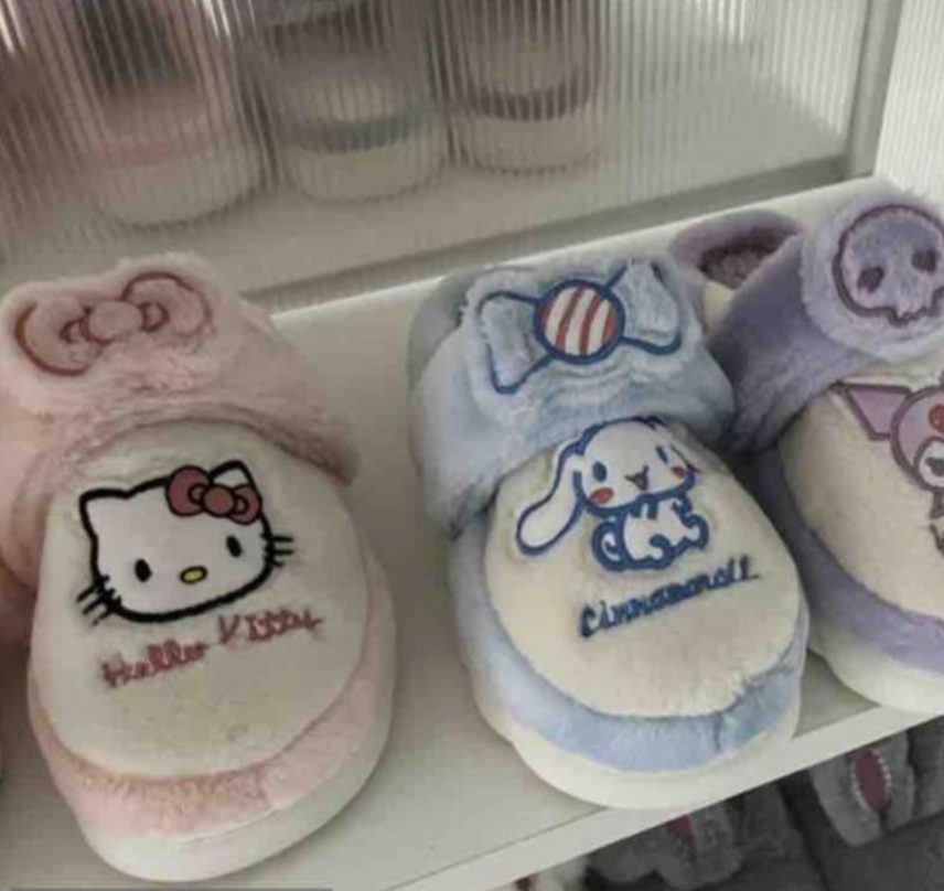 3055 - $135 PANTUFLAS DAMA (caja con 48 pares)