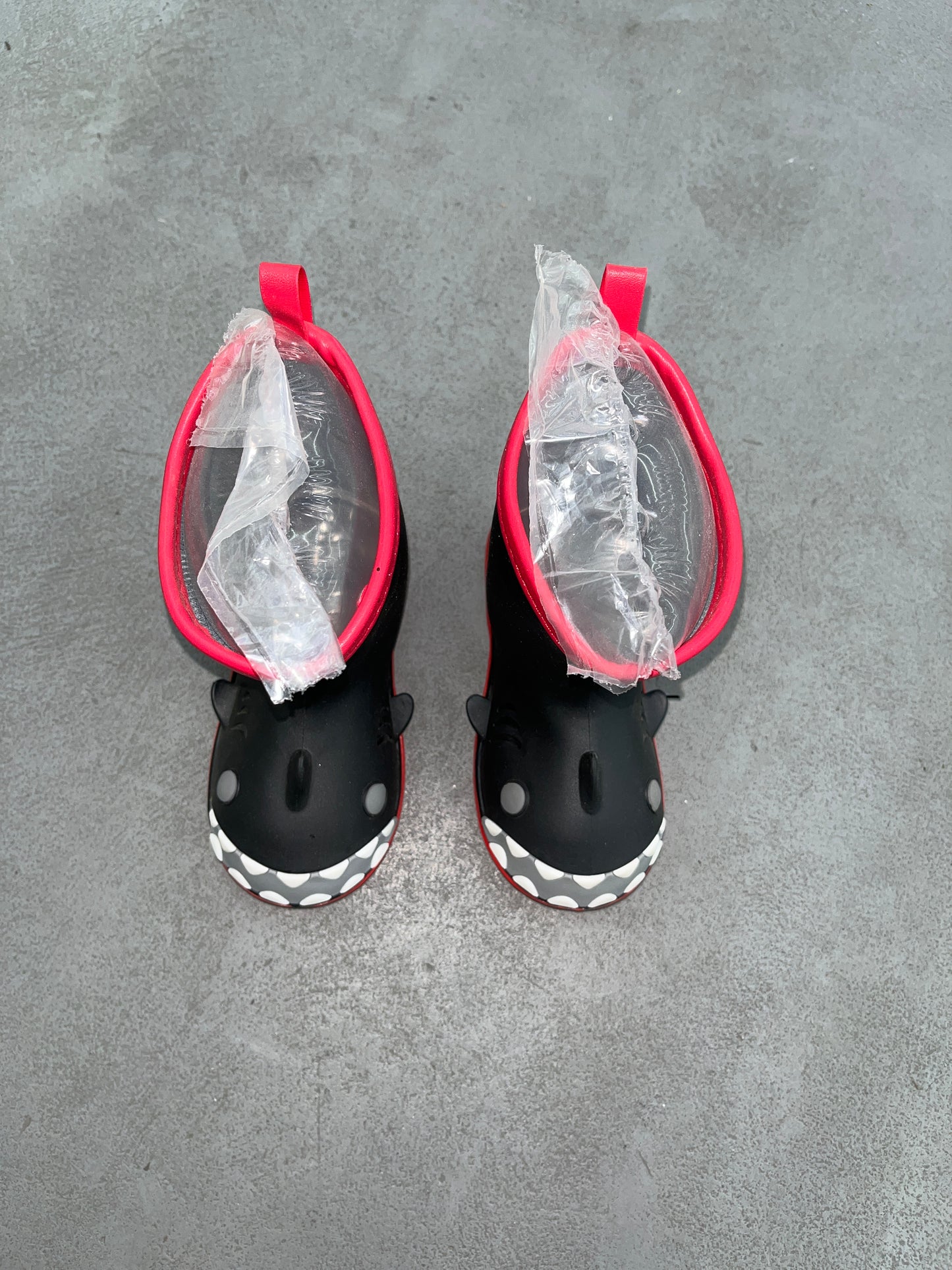 C121 - $110 BOTA DE LLUVIA JUVENIL #30-35