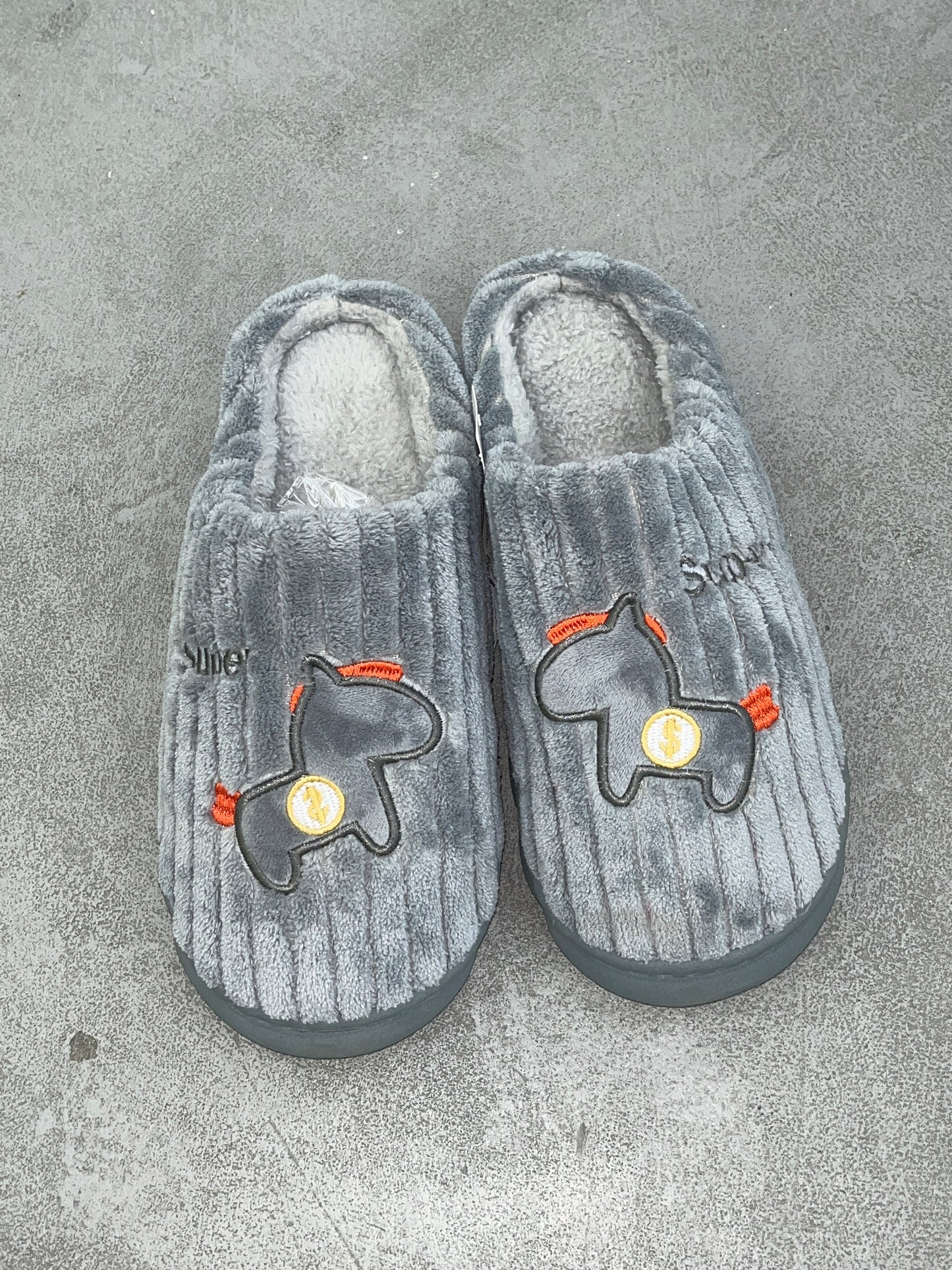 AB102 - $85 PANTUFLA UNISEX