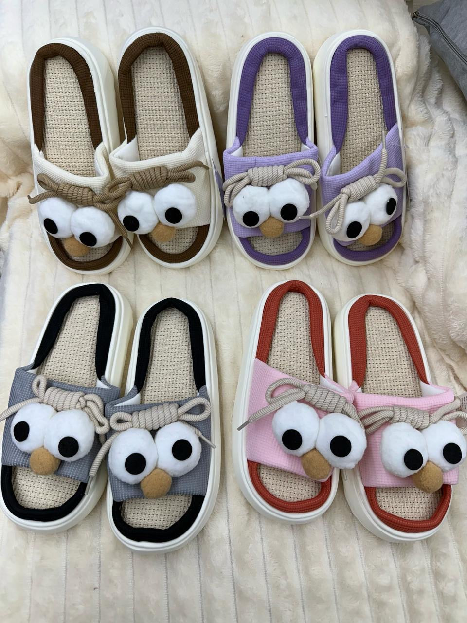 Personajes 03 - $95 PANTUFLA DAMA (caja con 24 pares)