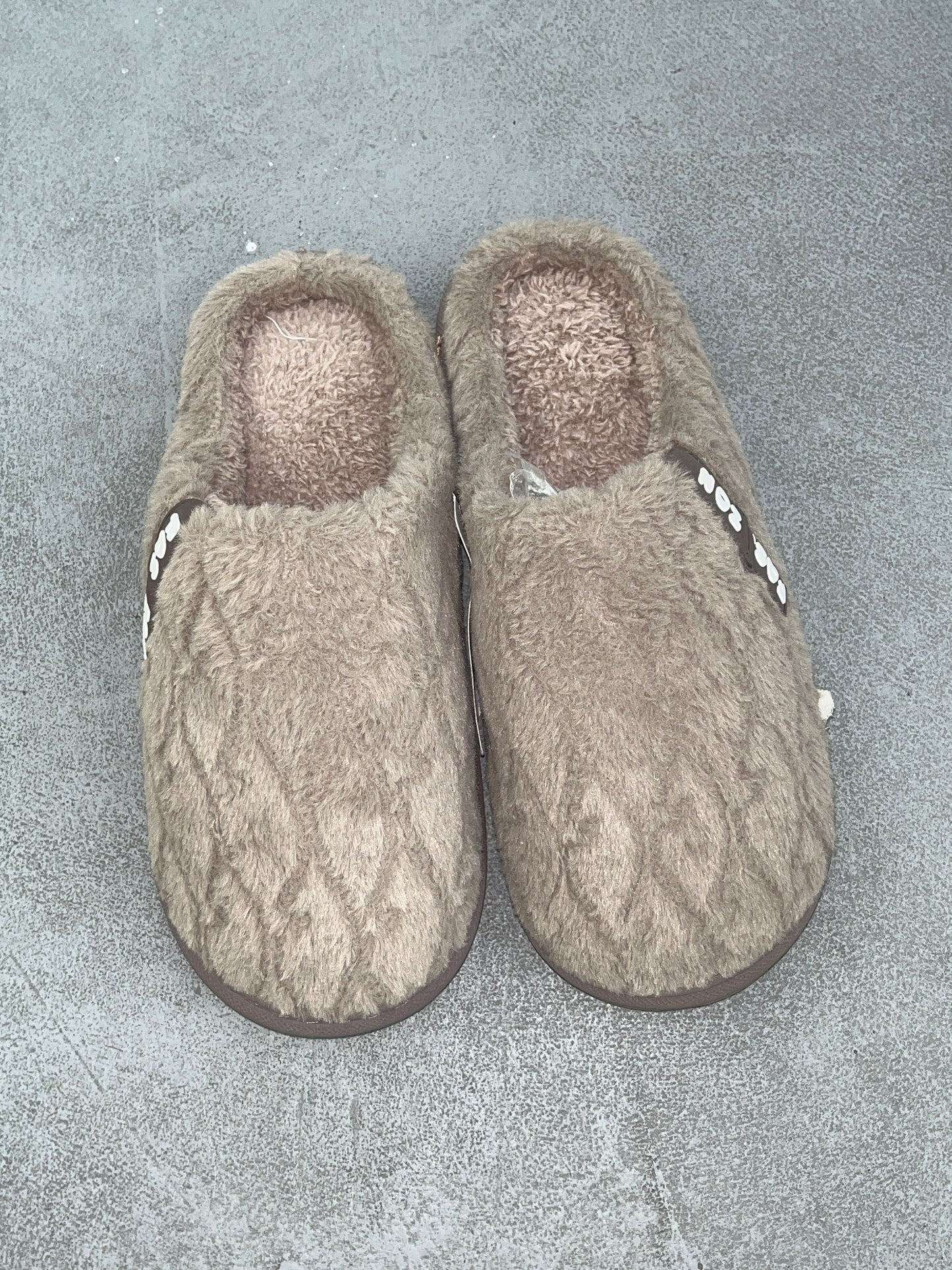 AB105 - $80 PANTUNFLA UNISEX