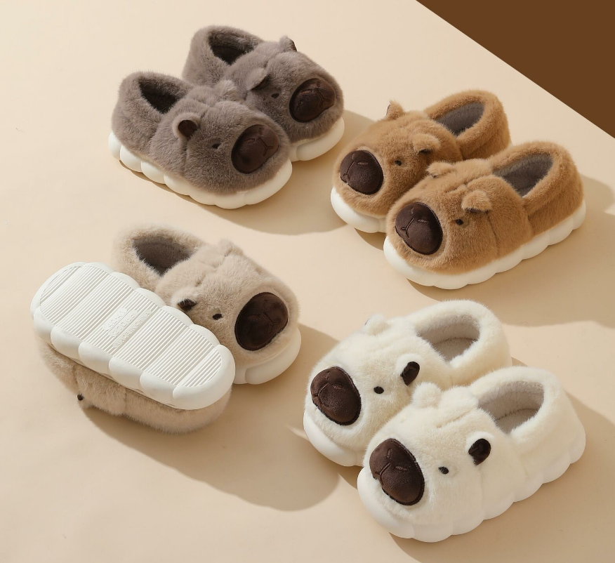 00144 - $130 por par (Caja con 24 pares) #3-6 pantufla capibara