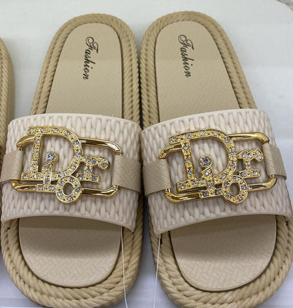 M809 - $90 SANDALIA DAMA