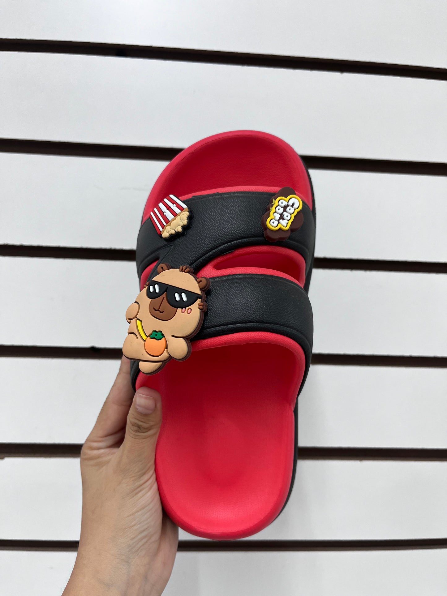 321NINO/01 - $75 SANDALIA NIÑO CAPIBARA (Caja con 60 pares)