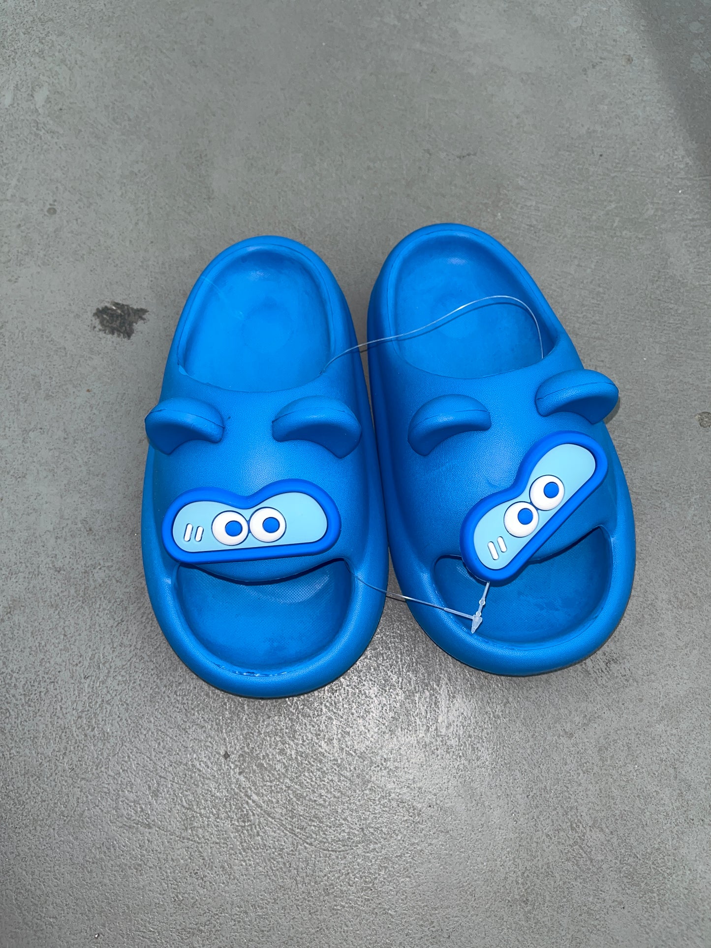 C7032 - $85 SANDALIA JUVENIL