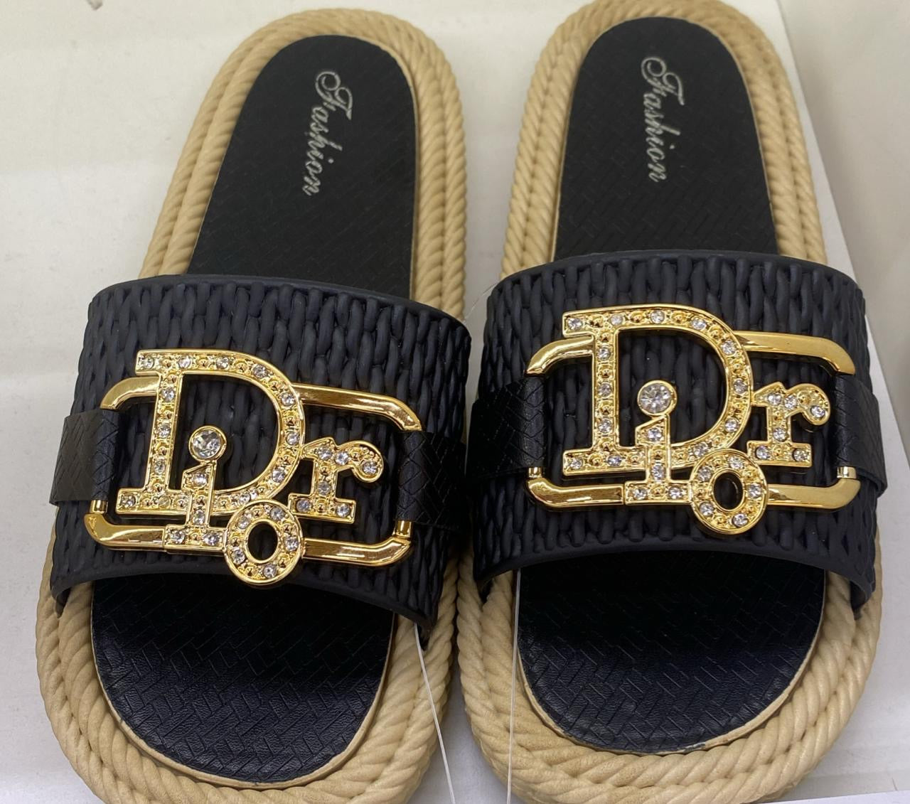 M809 - $90 SANDALIA DAMA