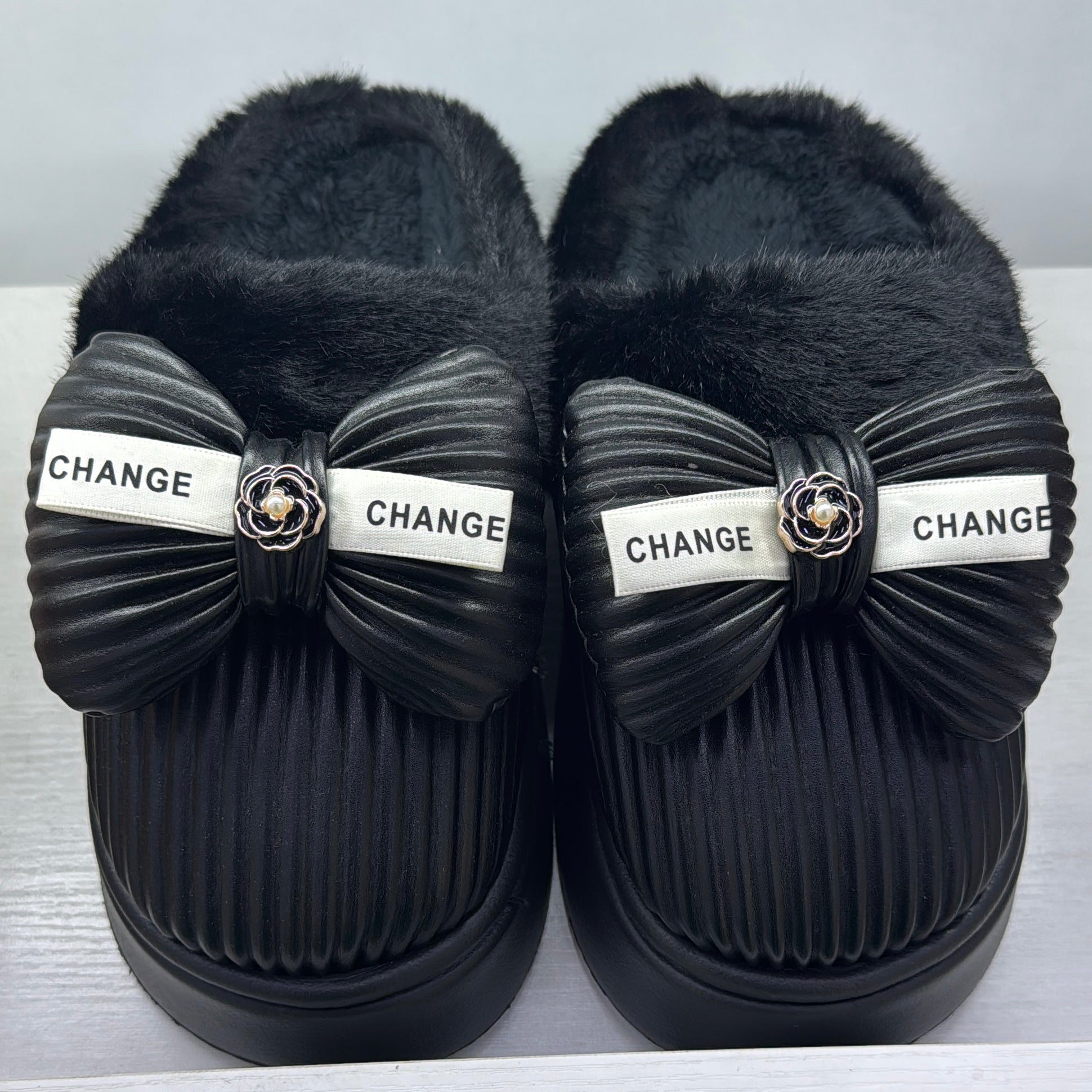 A5014 - $110 x par PANTUFLA DAMA