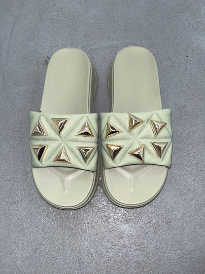 A8053 - $80 SANDALIA