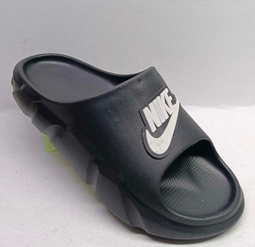 8063NIKE - desde $140 chancla #3-6 Nike Negro
