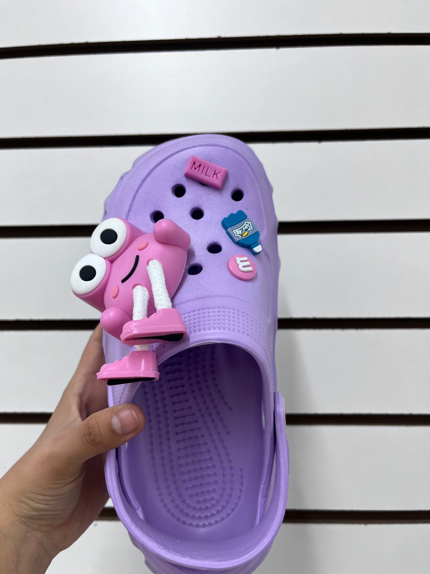 306-A1 NINA $65* por par (caja con 60 pares) #15-18 chanclas para niña con variedad de colores y divertidas.