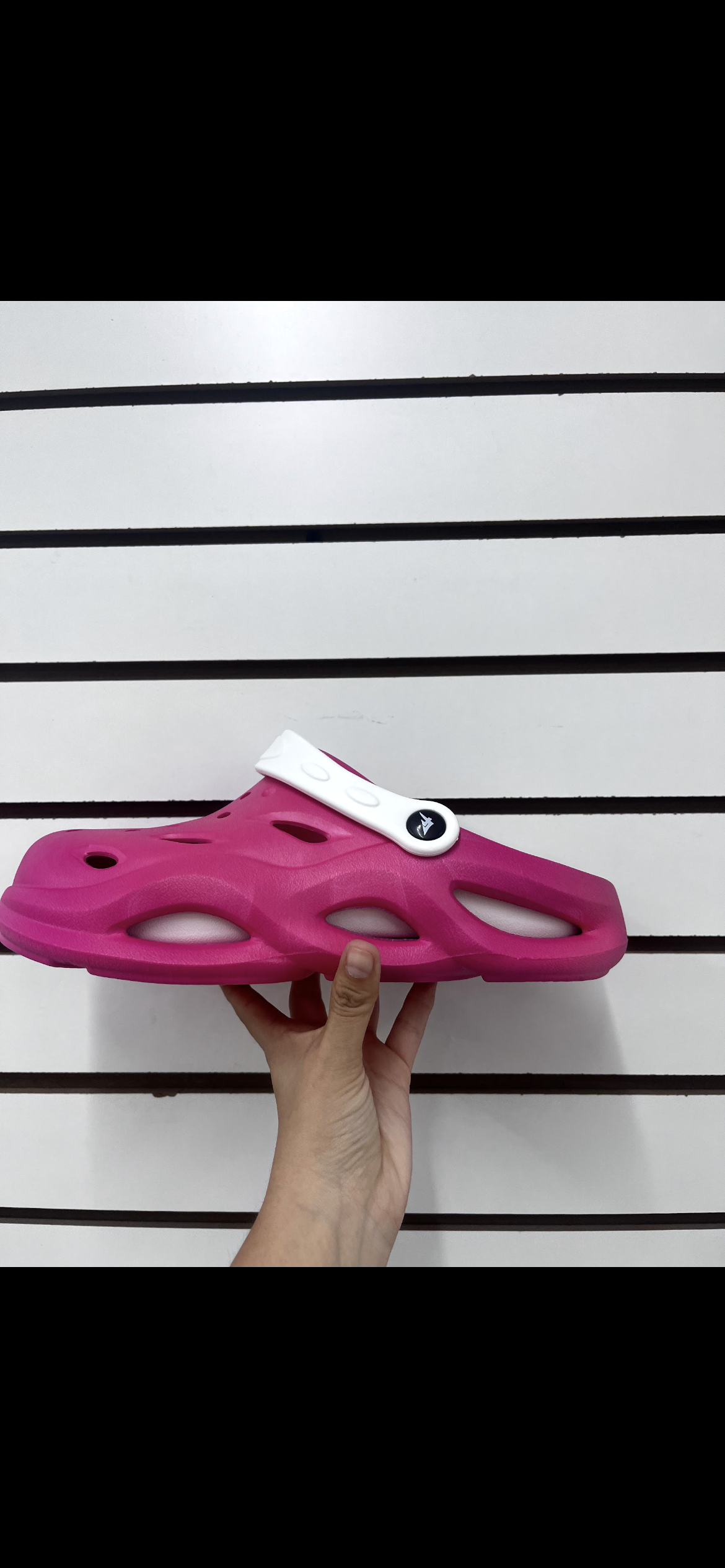 REF-016W-$80 por par (48 por caja) #3-6 chancla tipo crocs de Dama, comodidad.