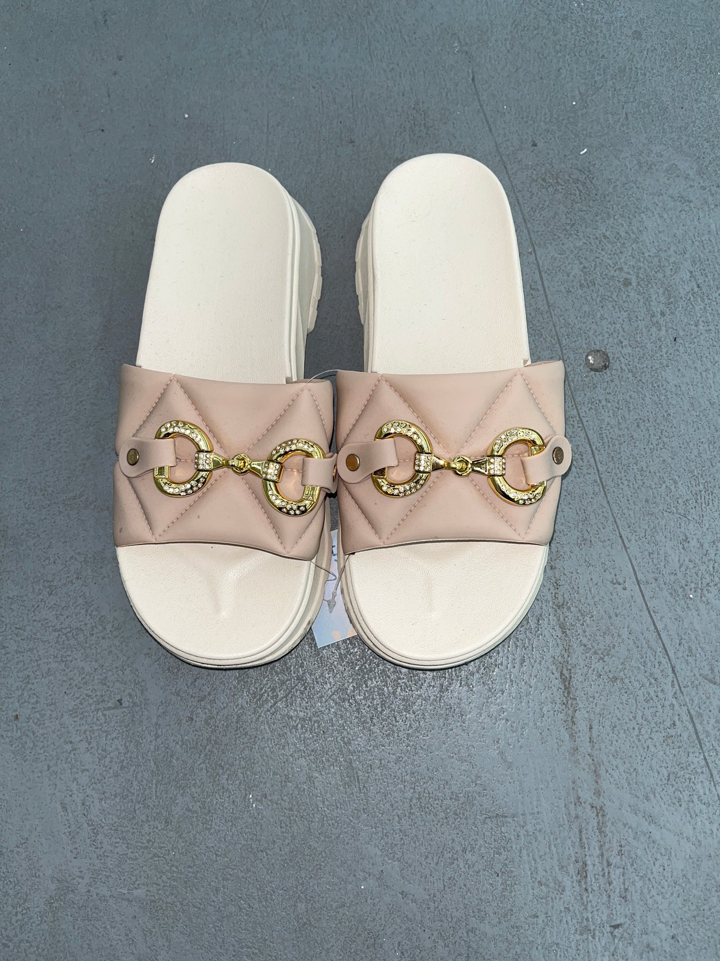 A8057 - $85 SANDALIA DAMA
