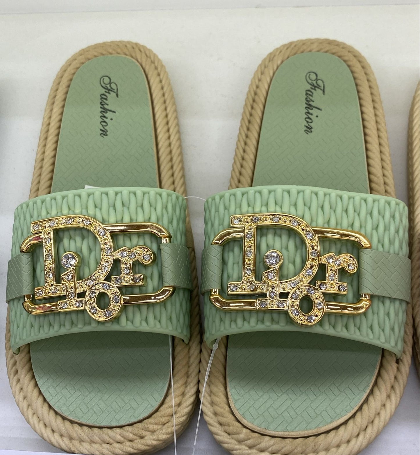 M809 - $90 SANDALIA DAMA