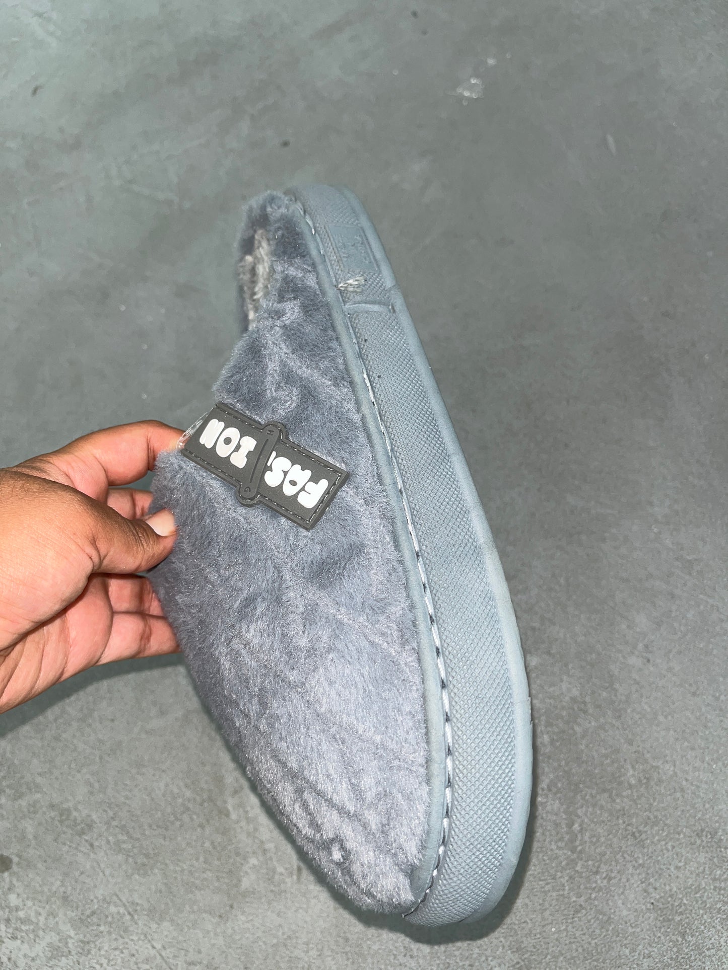 AB105 - $80 PANTUNFLA UNISEX