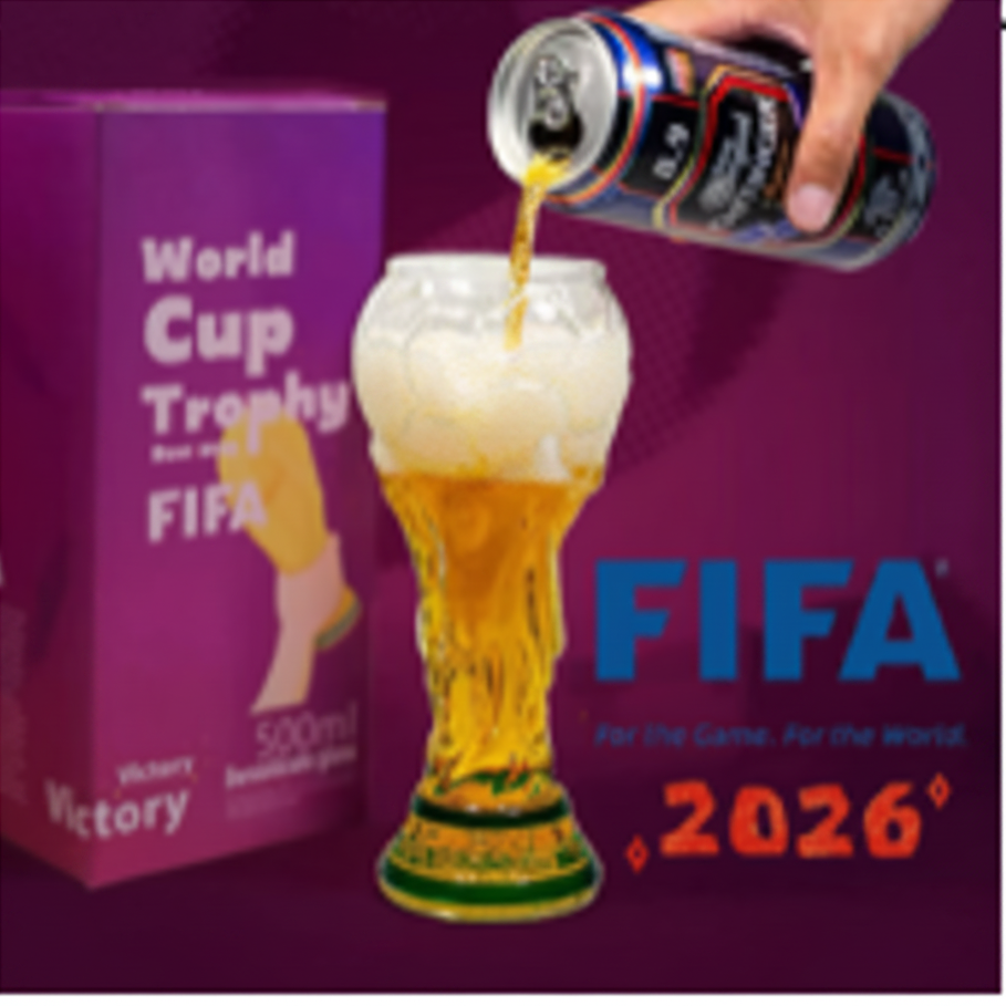 LU88501- $70CU (Caja con 50 piezas) Jarra de cerveza con forma de trofeo de futbol de la FIFA 2026 de cristal de borosilicato de alta calidad 650ml.