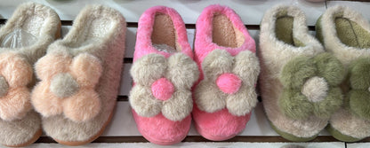 3123- Desde $115 el par #4-7 pantufla de dama en forma de flor