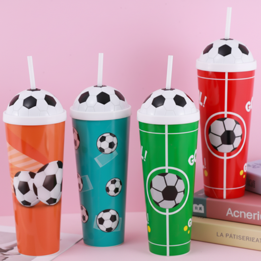 LU88581- $29CU (Caja con 100 piezas) Botella de agua de la FIFA con popote de plástico, tamaño grande de 1000ml.