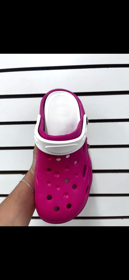 REF-016W-$80 por par (48 por caja) #3-6 chancla tipo crocs de Dama, comodidad.