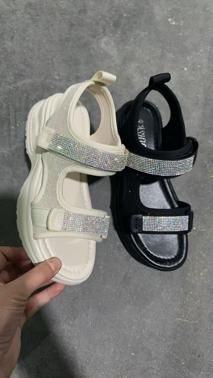 XD180059 - $190 sandalia brillos #3-6 (24 pares)