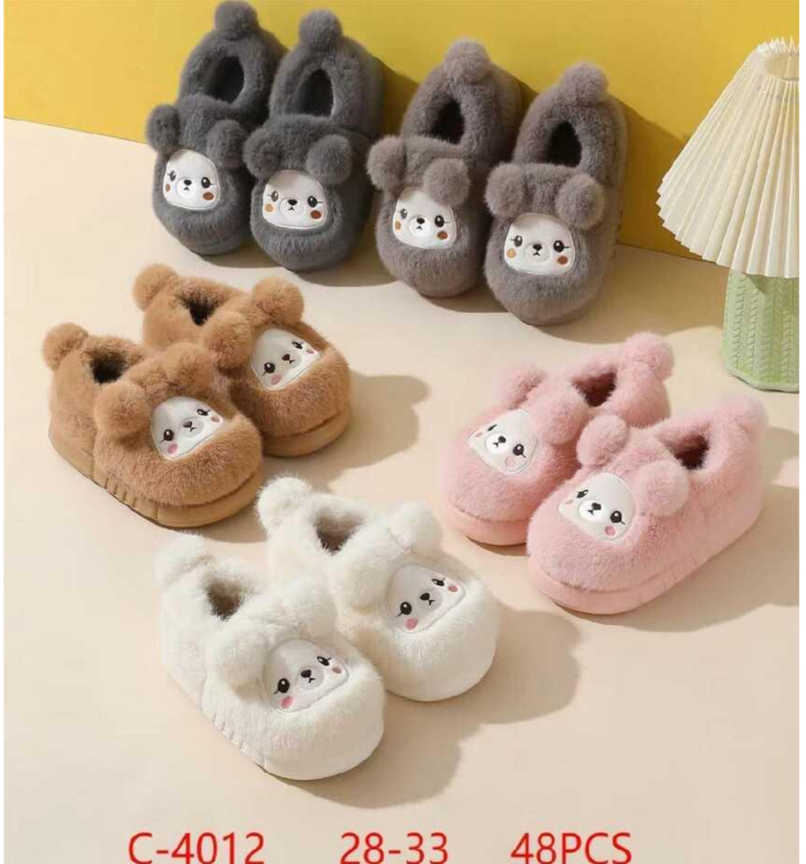 C4012 - $90 x par PANTUFLA DAMA de Oso #28-33(48 pares)