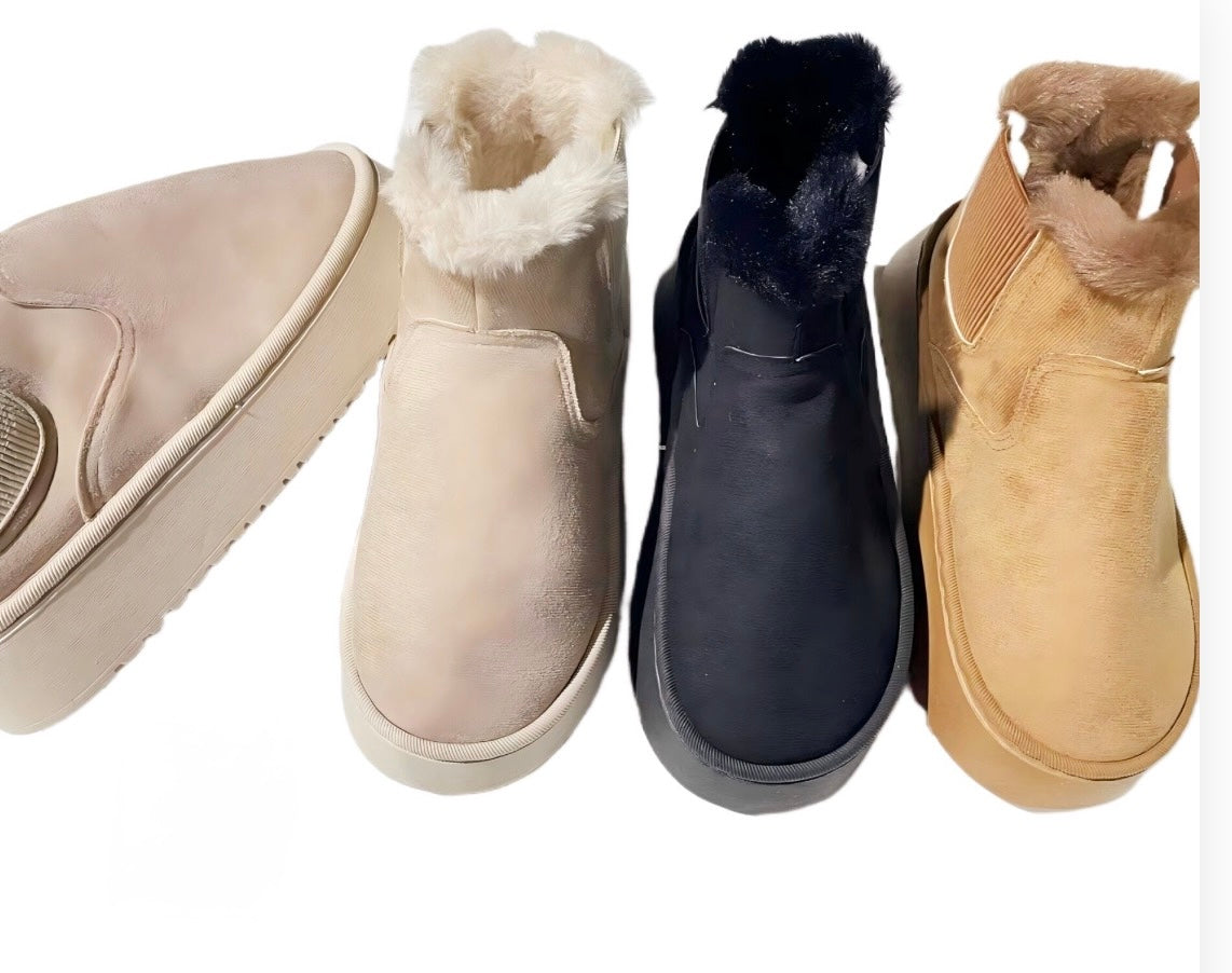 30072-$190 Bota dama UGG (24 pares )
