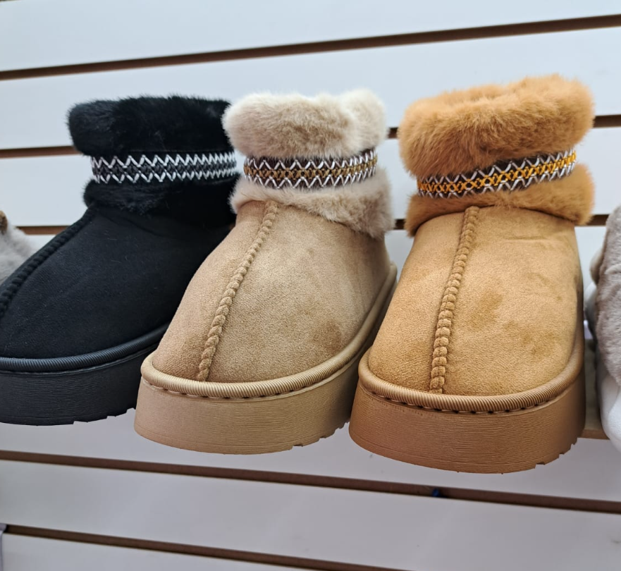 11032/14 - $155 bota ugg dama #3-6 (24 pares)