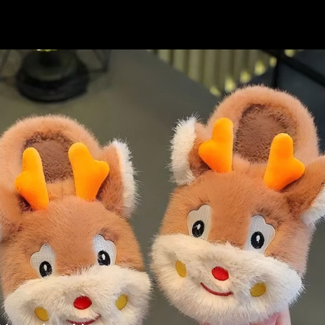 3122-$125 por par (caja con 48) #17-21 pantufla infantil venado 3D