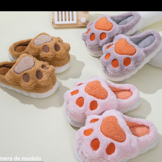 3142-$130 por par (caja con 48 piezas) #4-7 pantufla para Dama en forma de garritas